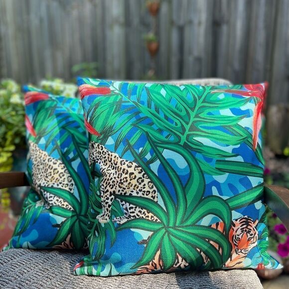 Set of 4 Cheetah & Tiger Rainforest Jungle Indoor/Outdoor Pillow Covers 18x18 - Picture 2 of 4